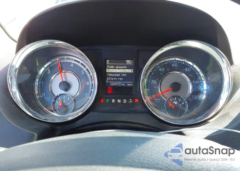 2014 Chrysler Town & Country Touring из США, поврежденный, VIN 2C4RC1BG3ER207848